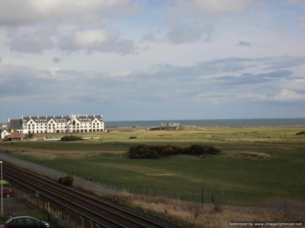 19Th Hole Hotel, Carnoustie Exterior foto